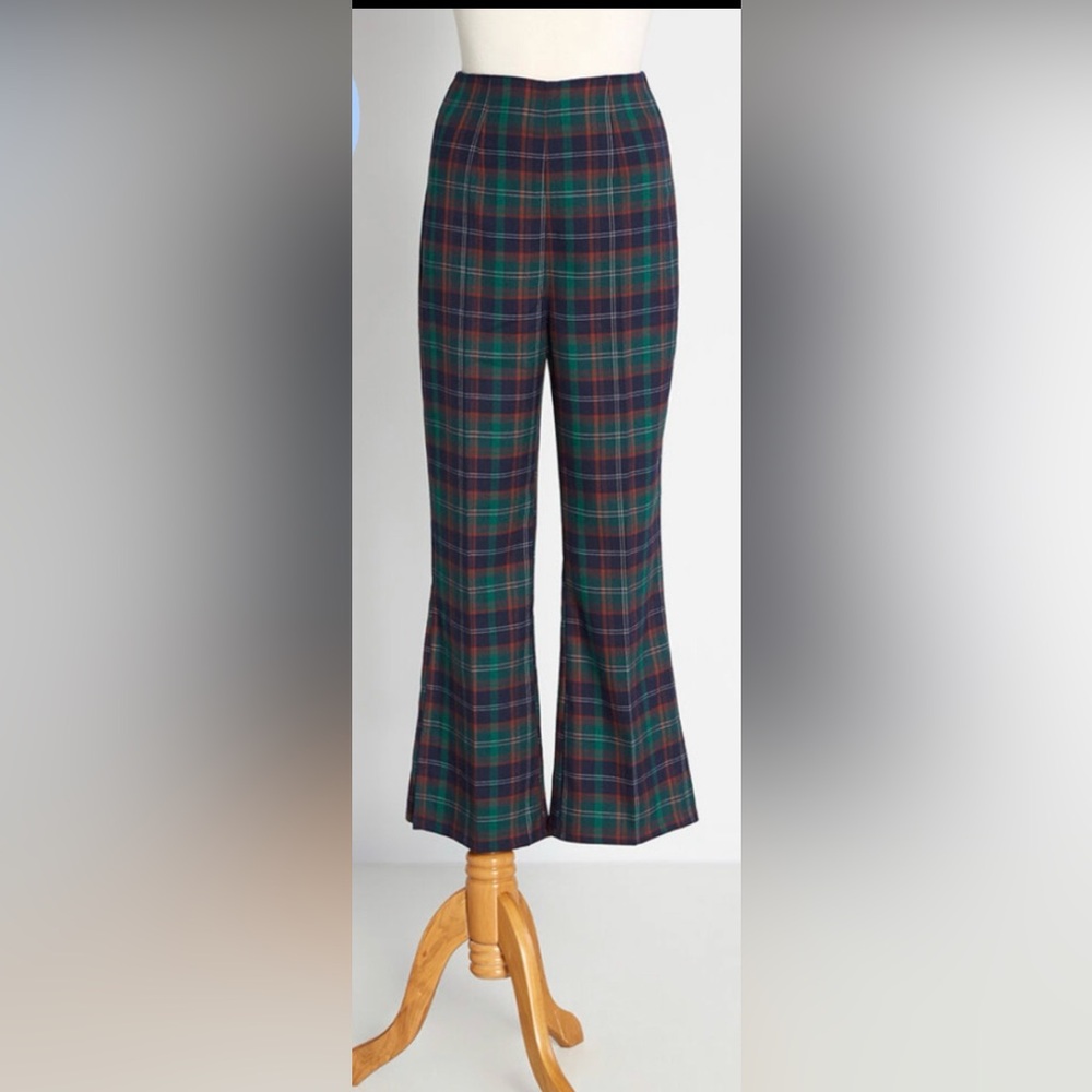 Modcloth Alright with Abibliophobia Trouser Plaid Flare Pants - Green/Navy.